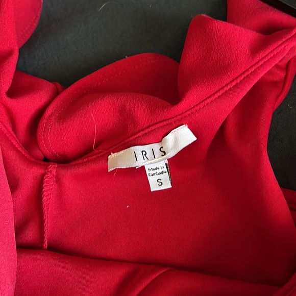 Never worn bodycon cold shoulder ruffled dress - Picture 3 of 10